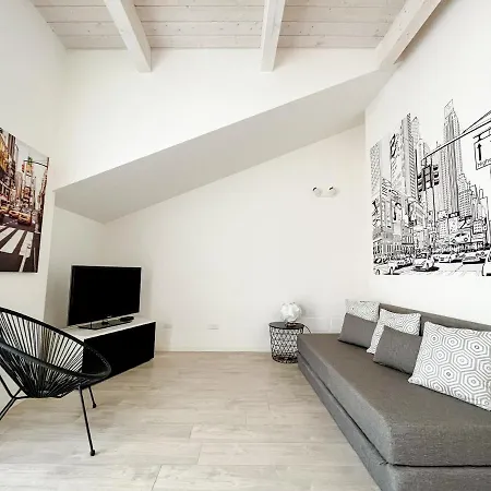 Homiday - Residenza Caravelle Апартаменты Пинето