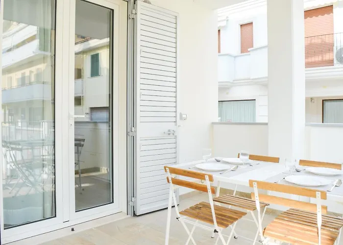 Homiday - Residenza Caravelle * Pineto