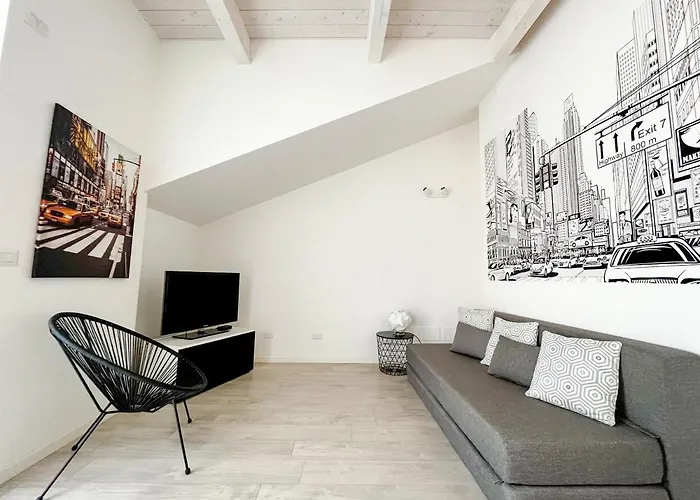 Homiday - Residenza Caravelle Διαμέρισμα Pineto